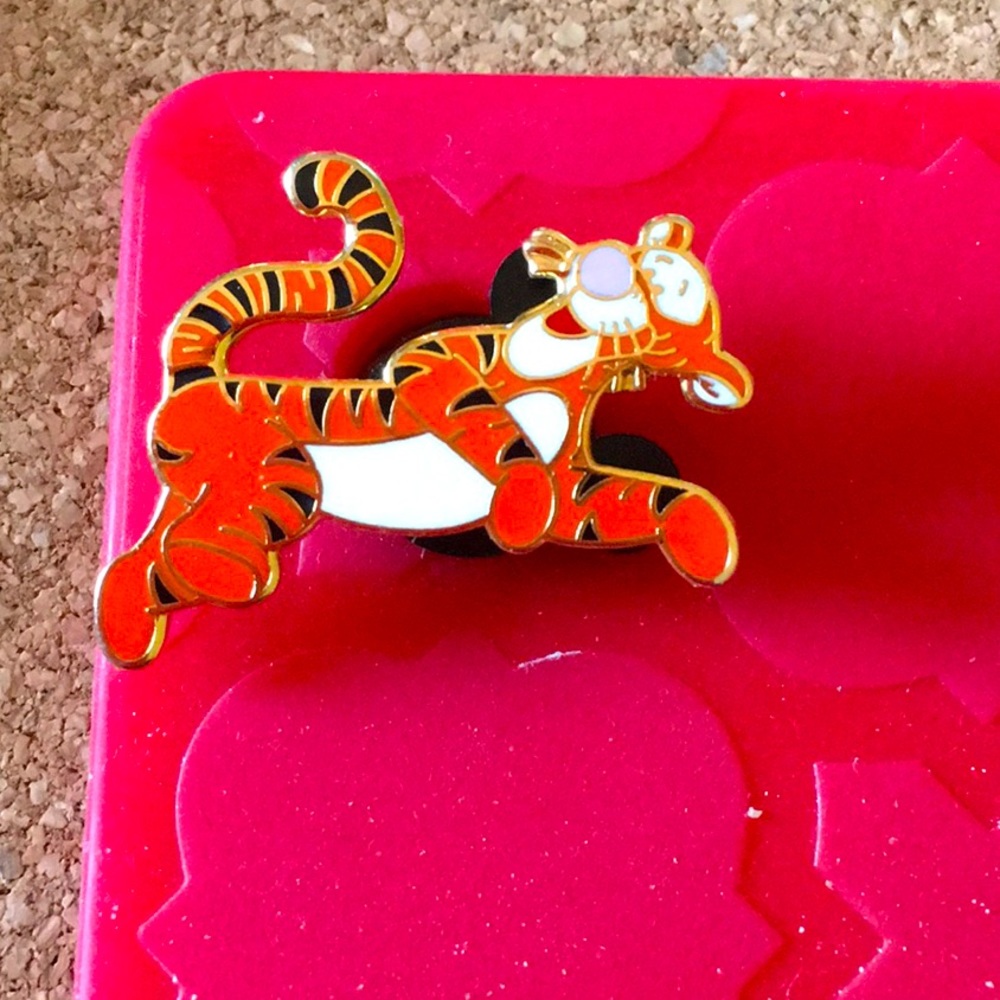 Disney Tigger 2005 Stick Pin - never worn